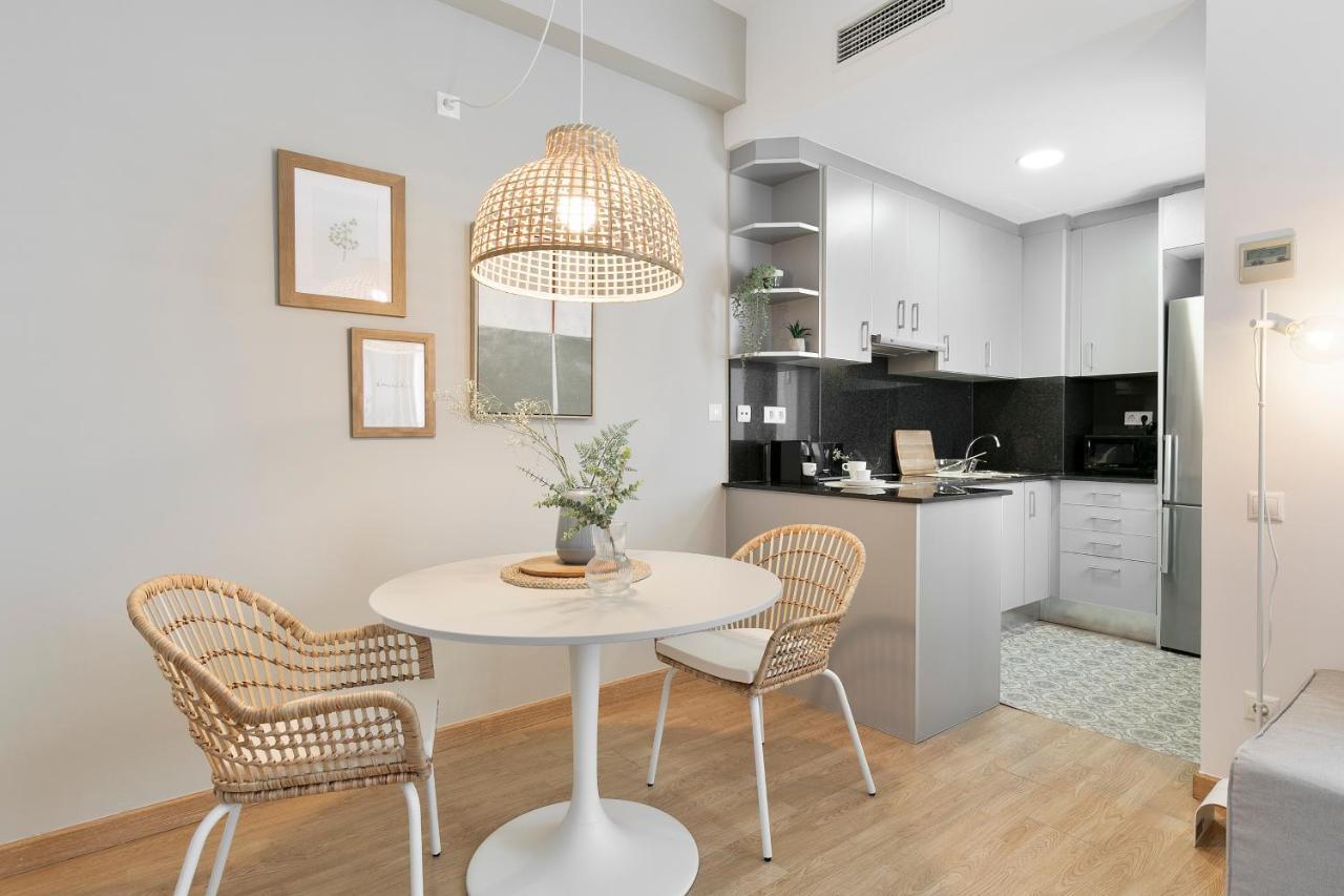 Click&Flat Sugranyes Apartment Барселона Екстериор снимка