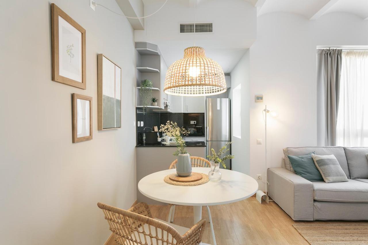 Click&Flat Sugranyes Apartment Барселона Екстериор снимка