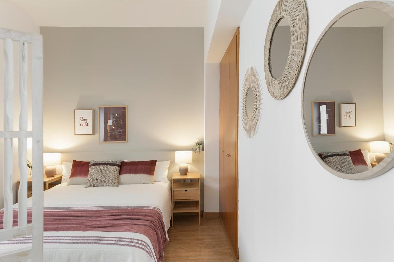 Click&Flat Sugranyes Apartment Барселона Екстериор снимка